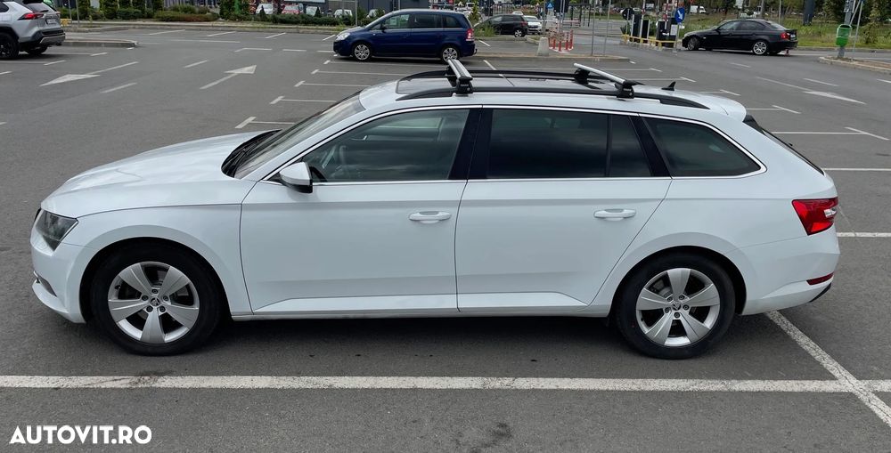 Skoda Superb 2.0 TDI 4X4 Ambition - 4