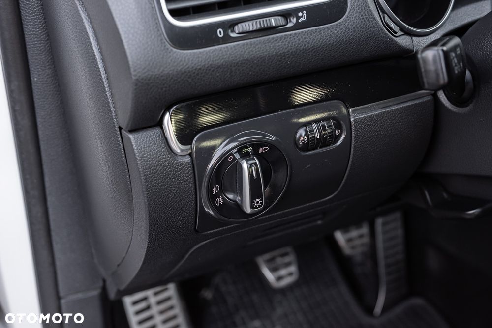 Volkswagen Golf 2.0 GTI - 17