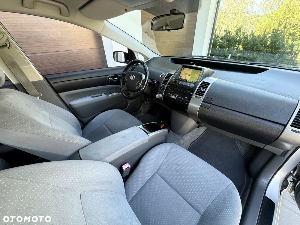 Toyota Prius 1.5 VVT-i Sol - 25
