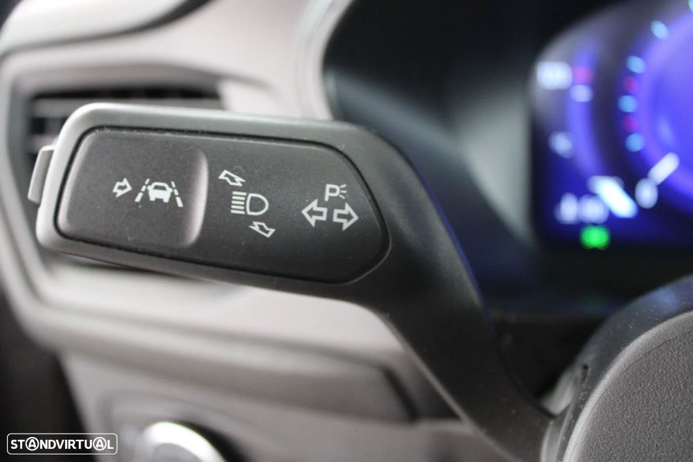 Ford Focus 1.0 EcoBoost MHEV ST-Line X - 21