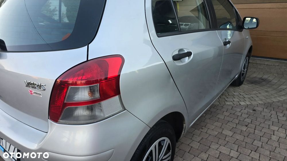 Toyota Yaris 1.0 Luna Start - 10