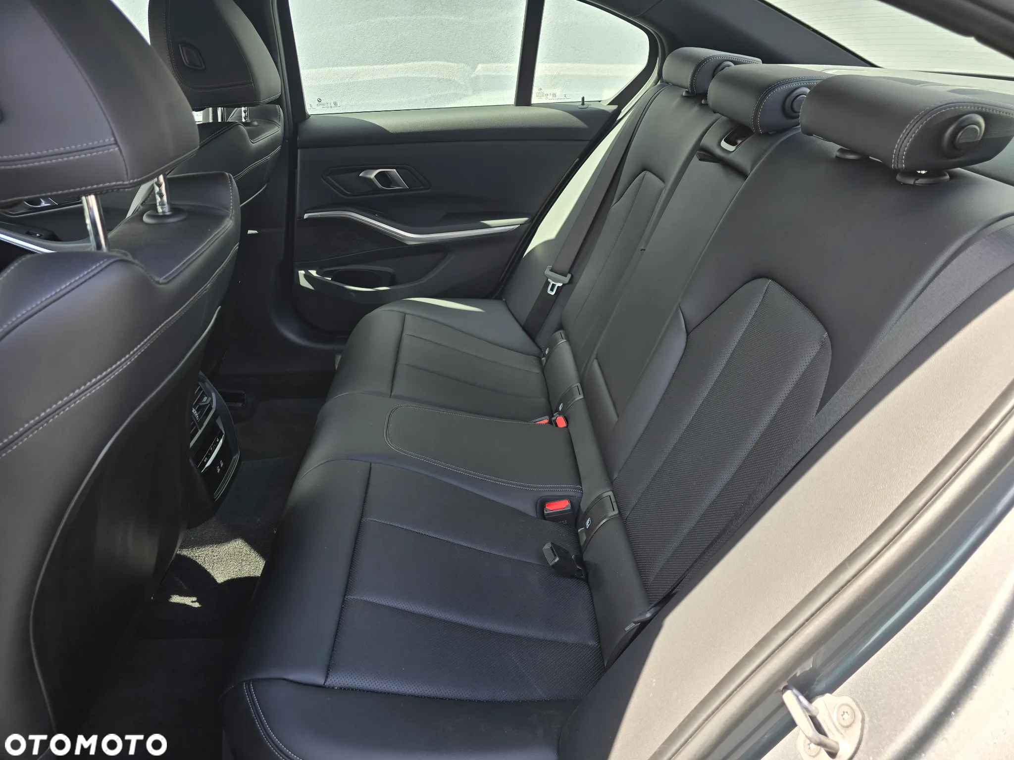 BMW Seria 3 318i - 8