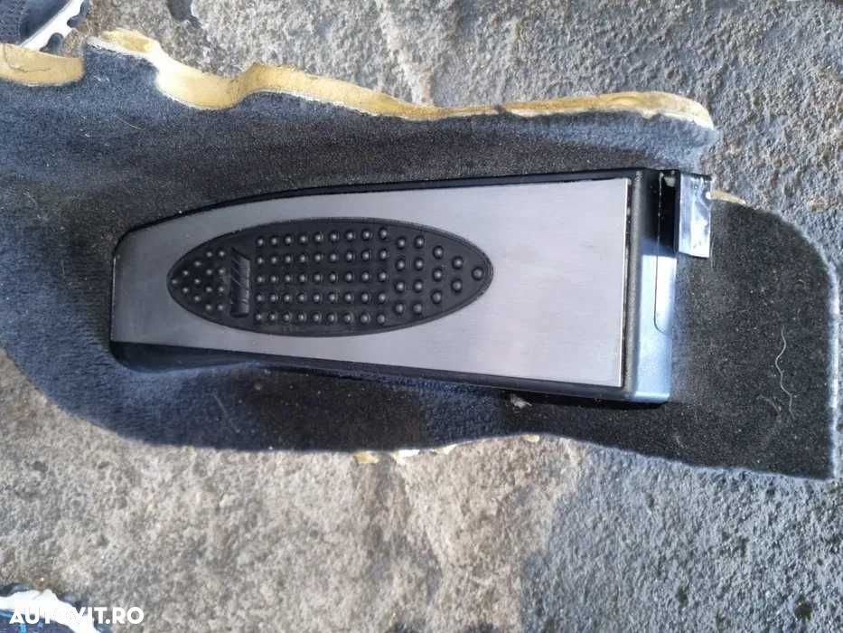 Footrest M BMW seria 1 E81 E82 E87 seria 3 E90 E91 E92 E93 - 3