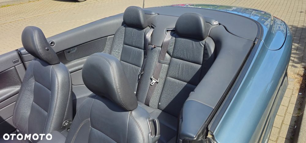 Volvo C70 D3 Momentum - 11