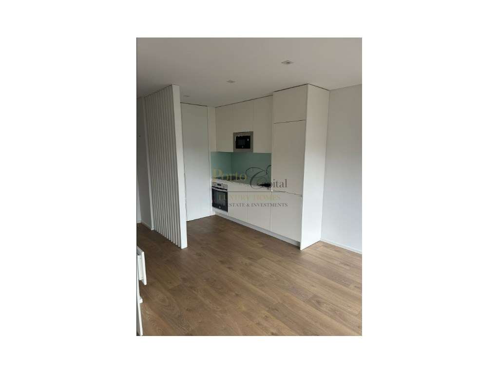 EXCELENTE APARTAMENTO T0 NOVO, COM COZINHA EQUIPADA E LUGAR DE GARA... - Grande imagem: 5/20