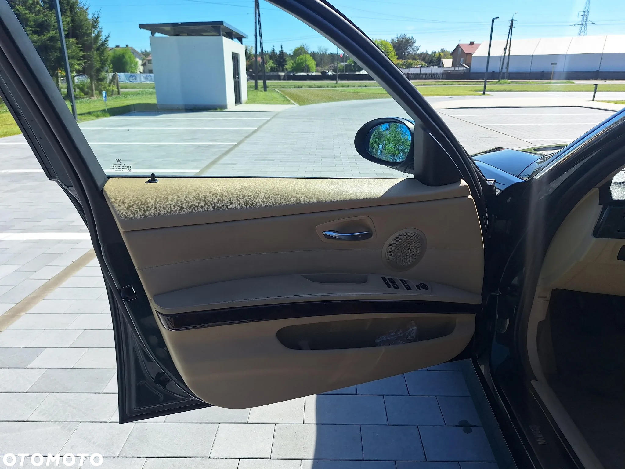BMW Seria 3 330i Touring - 19
