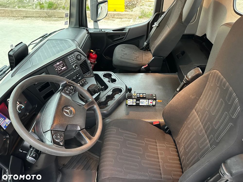 Mercedes-Benz Arocs 2540 - 17