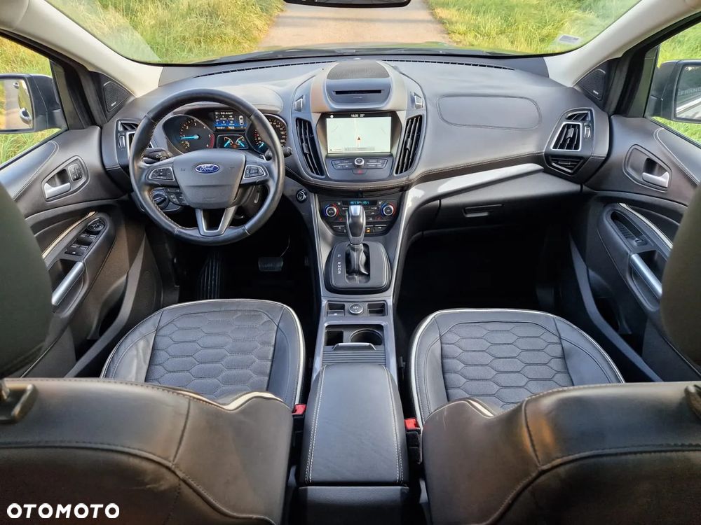 Ford Kuga - 21
