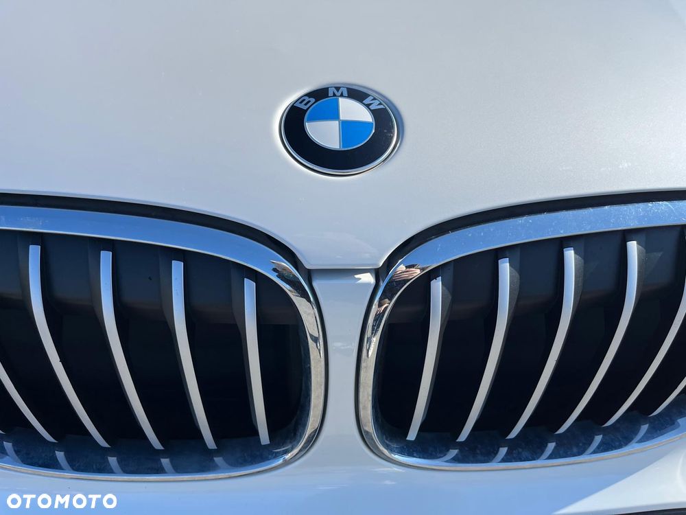 BMW X1 sDrive18i Advantage - 14