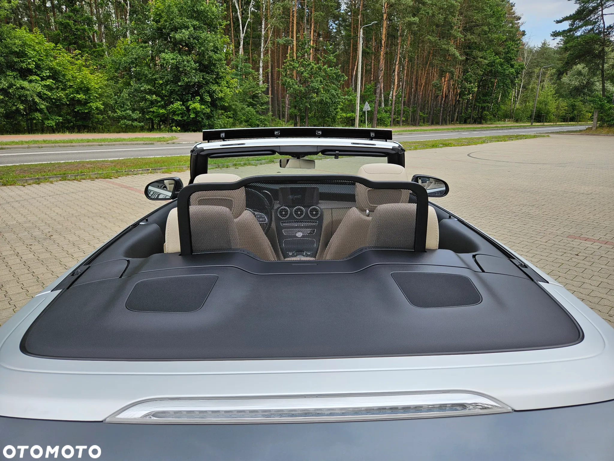 Mercedes-Benz Klasa C 300 Cabrio 4Matic 9G-TRONIC - 9