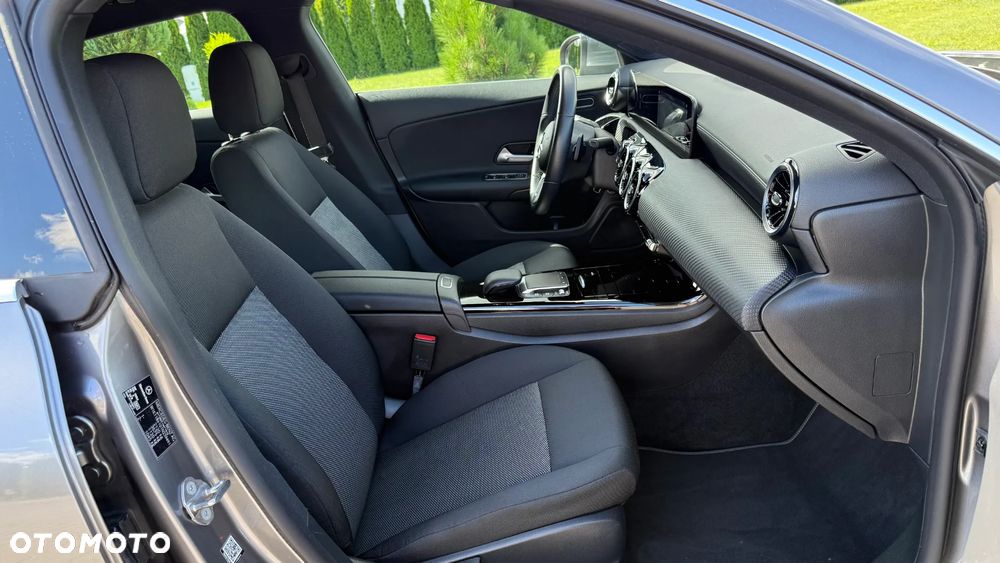 Mercedes-Benz CLA 180 d 8G-DCT Edition 2021 - 16