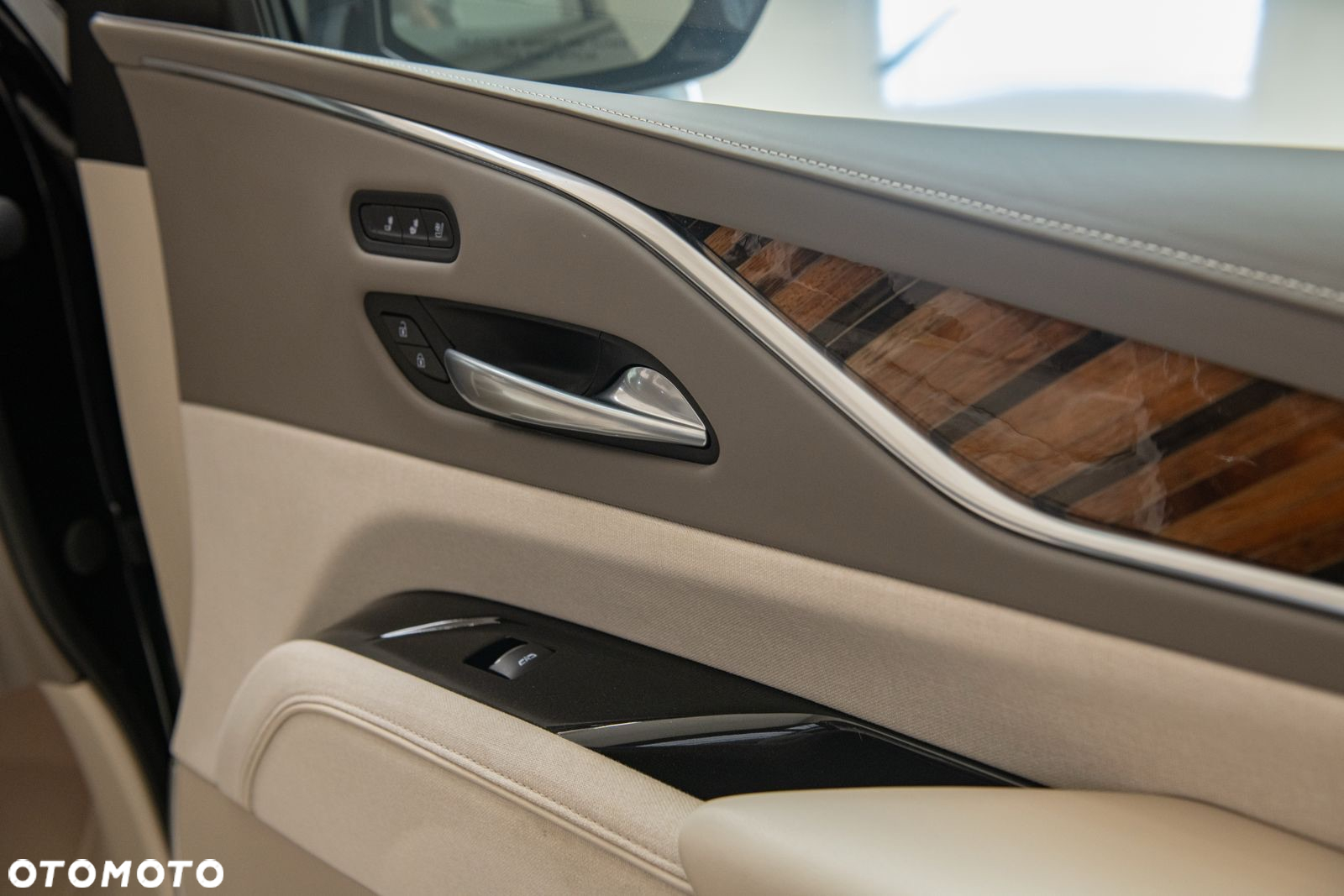 Cadillac Escalade 6.2 V8 Platinum - 28