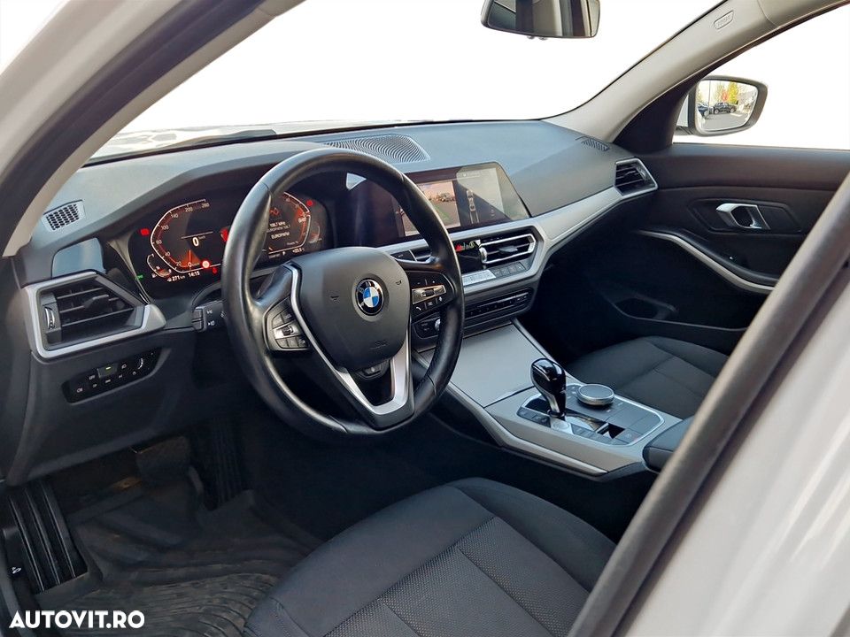 BMW Seria 3 318i AT - 17