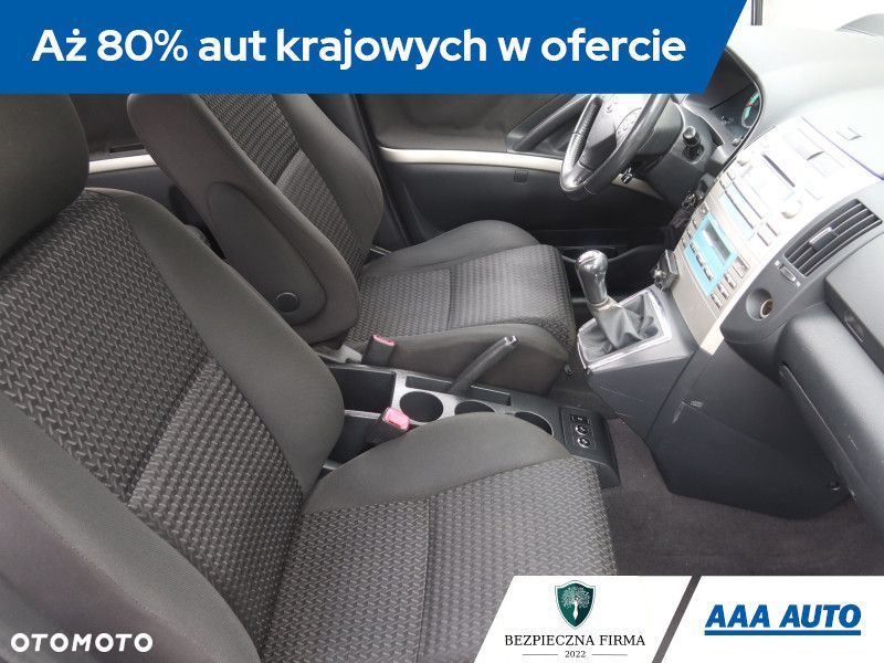 Toyota Corolla Verso - 11