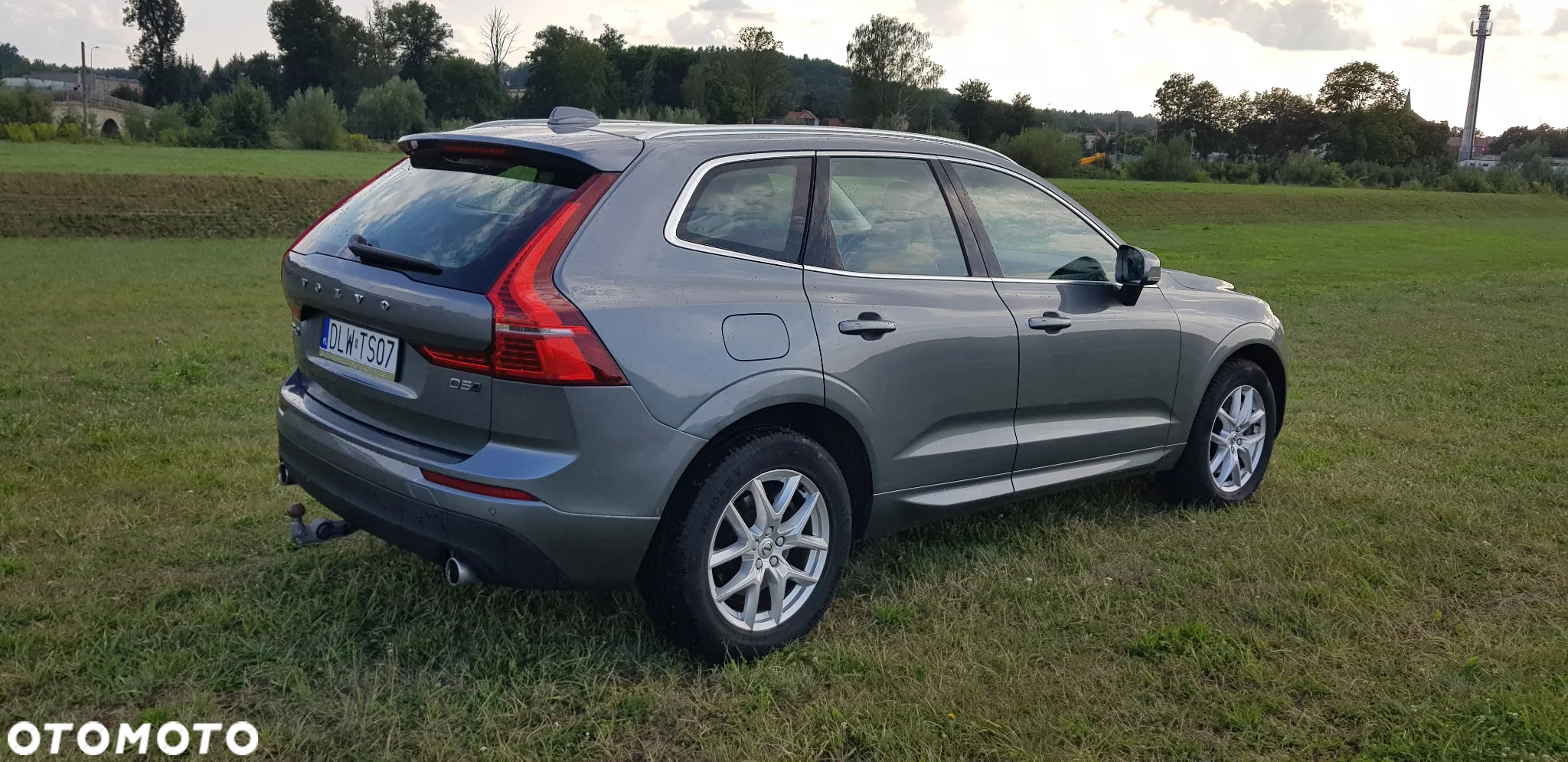 Volvo XC 60 D5 AWD Geartronic Momentum - 10