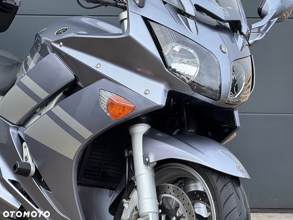 Yamaha FJR - 3