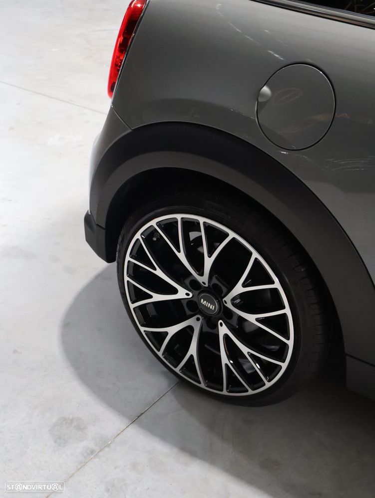 MINI 3 Portas Cooper Essential - 14