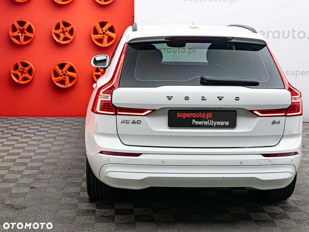 Volvo XC 60 B4 B Momentum - 27