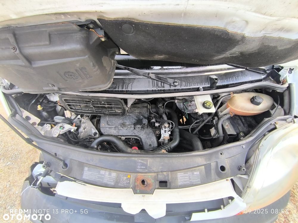 Renault Trafic - 12