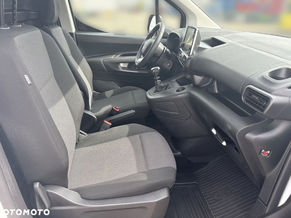 Toyota 1.5 D-4D STANDARD 2,0T ACTIVE - 15
