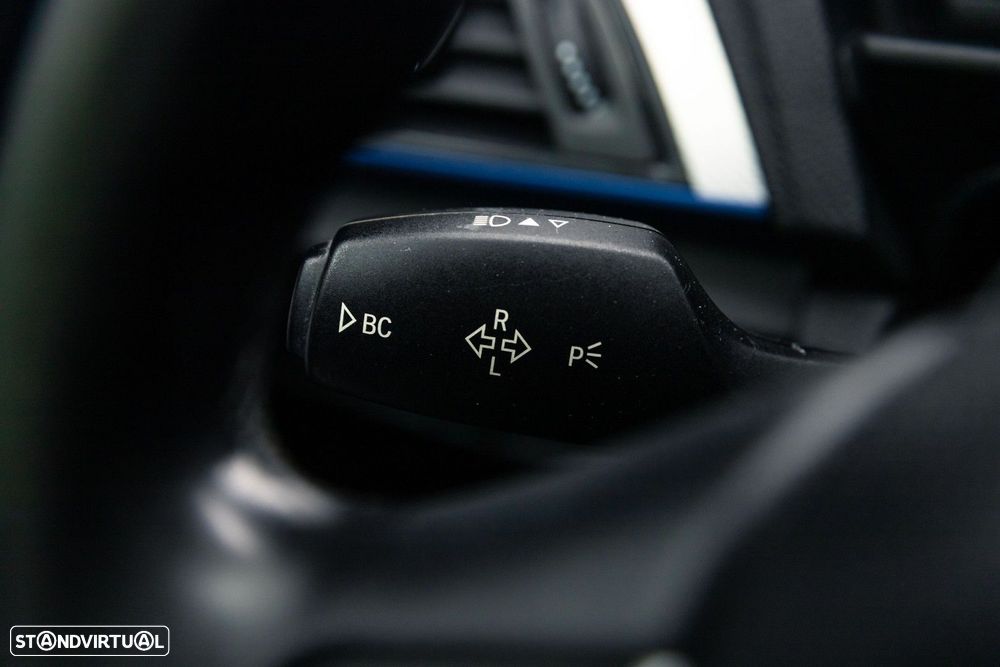 BMW 116 d Pack M - 31