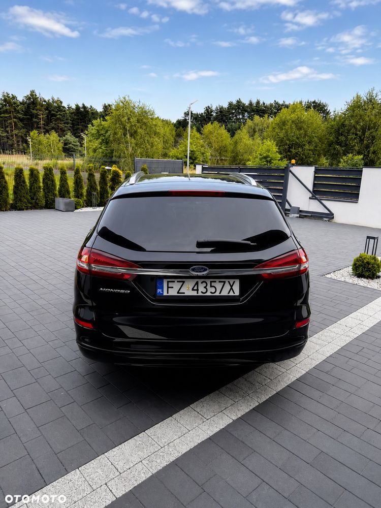 Ford Mondeo 2.0 Hybrid Titanium - 9