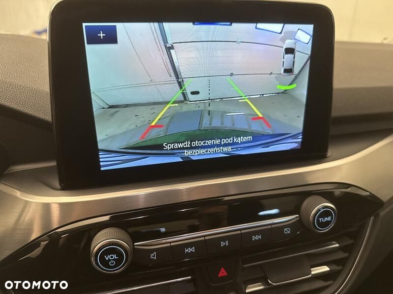Ford Kuga - 16