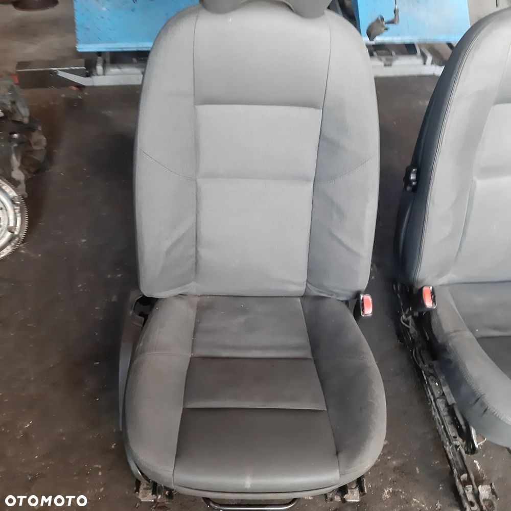 Fotele Kanapa Volvo V50 - 5