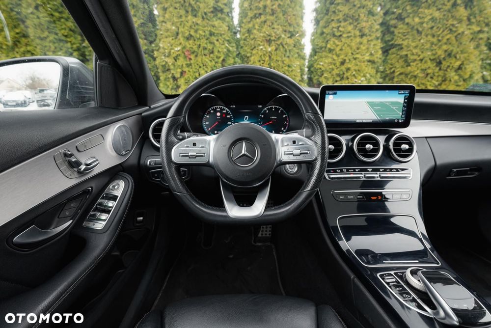 Mercedes-Benz Klasa C 400 4MATIC 9G-TRONIC - 11