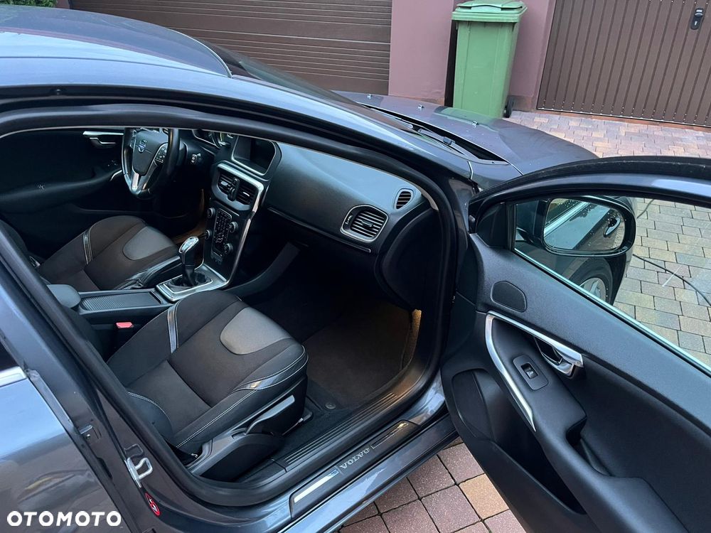 Volvo V40 D2 - 14