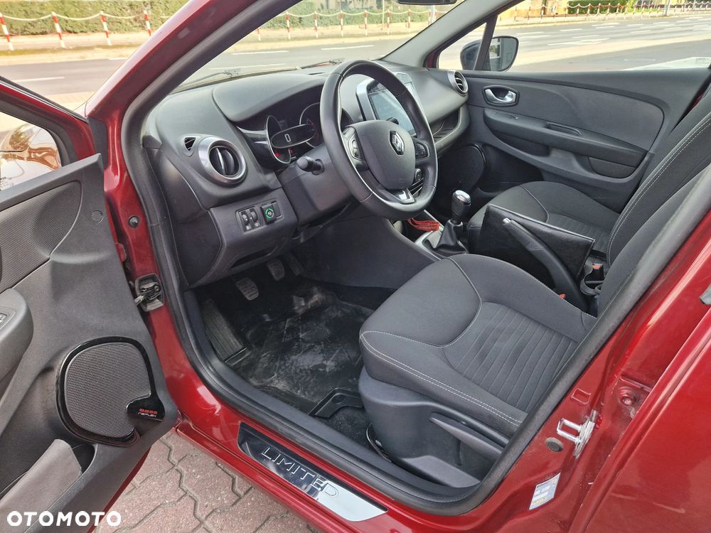 Renault Clio 1.2 16V Limited - 10