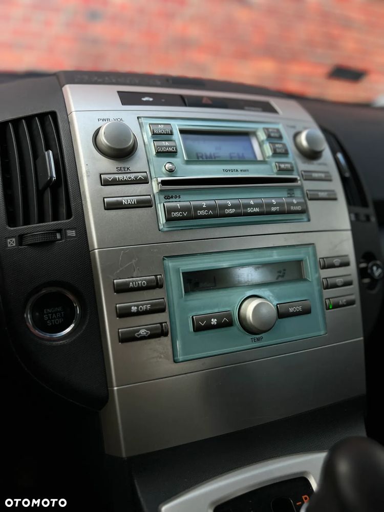 Toyota Corolla Verso - 21