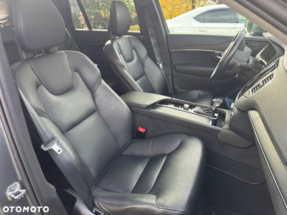 Volvo XC 90 T6 AWD Momentum 7os - 12