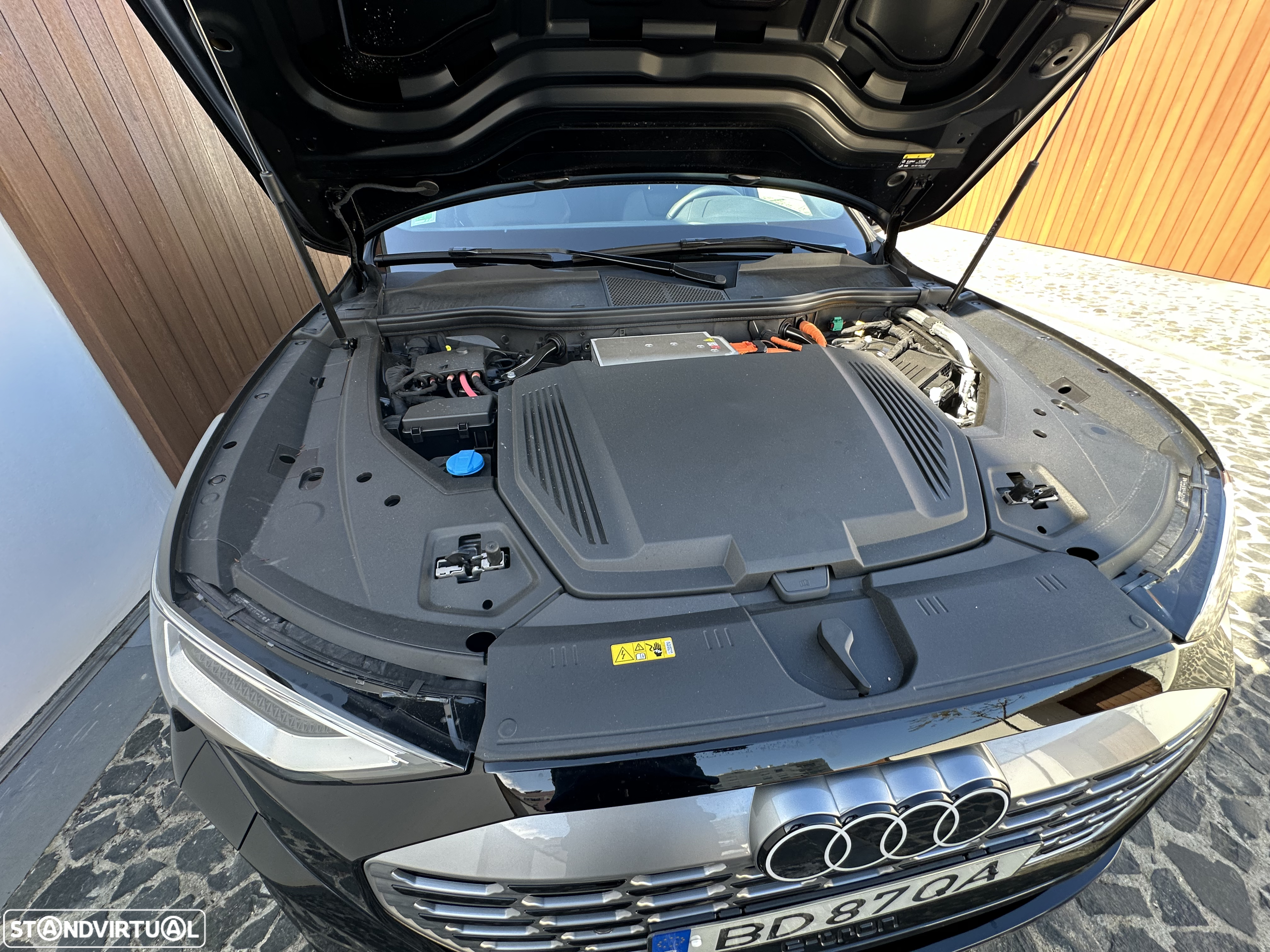 Audi Q8 e-Tron 50 quattro S line - 6