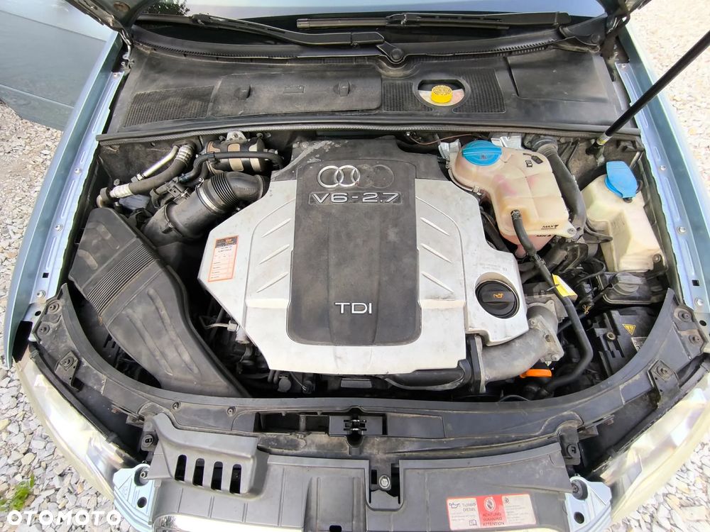 Audi A4 Limousine - 10