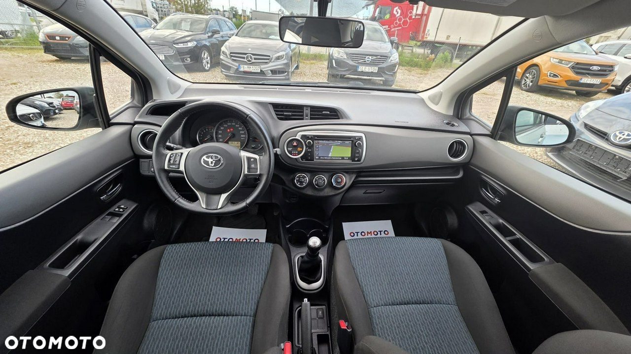 Toyota Yaris - 18
