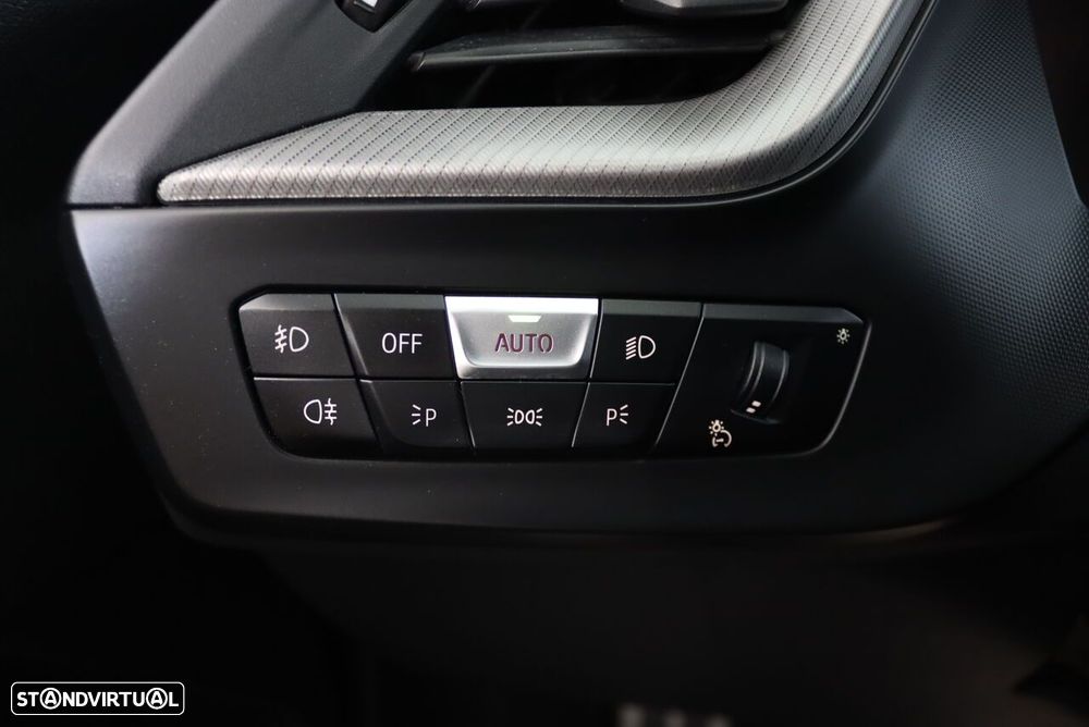 BMW 116 d Pack Desportivo M Auto - 18