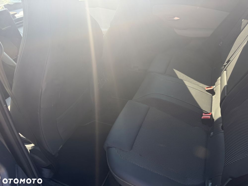Ford Explorer 79kWh Premium RWD - 10