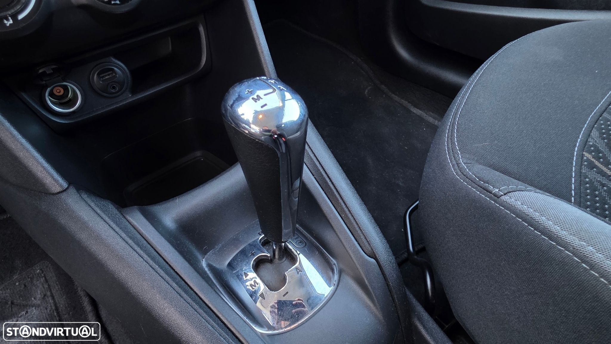 Peugeot 208 1.4 e-HDi Access 2-Tronic - 14