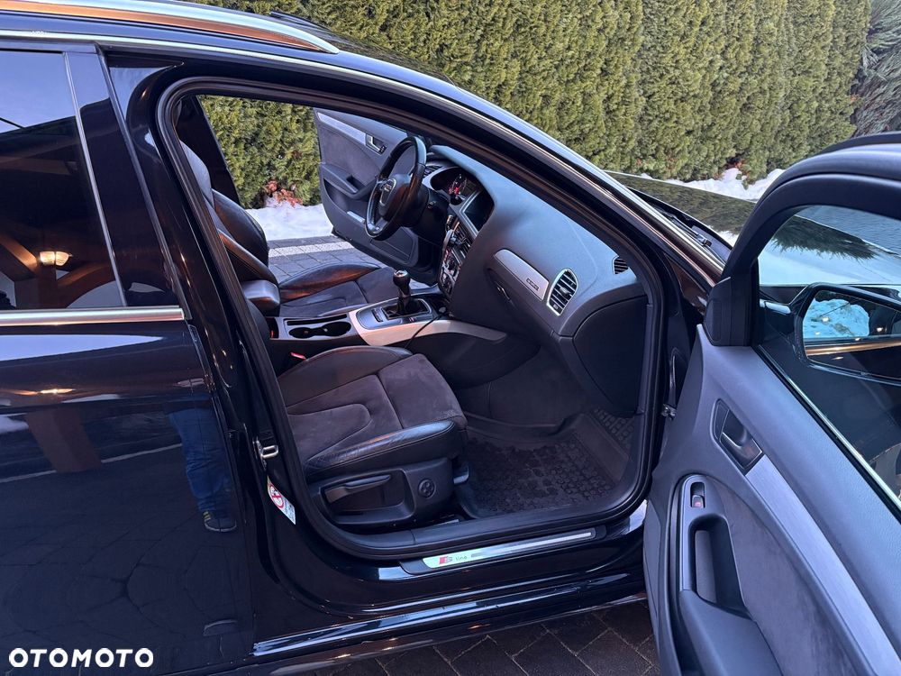 Audi A4 Avant 2.0 TDI Quattro - 10