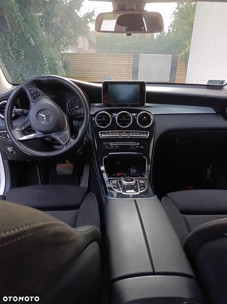 Mercedes-Benz GLC - 8