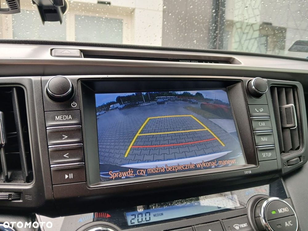 Toyota RAV4 Hybrid Premium 4x2 - 21