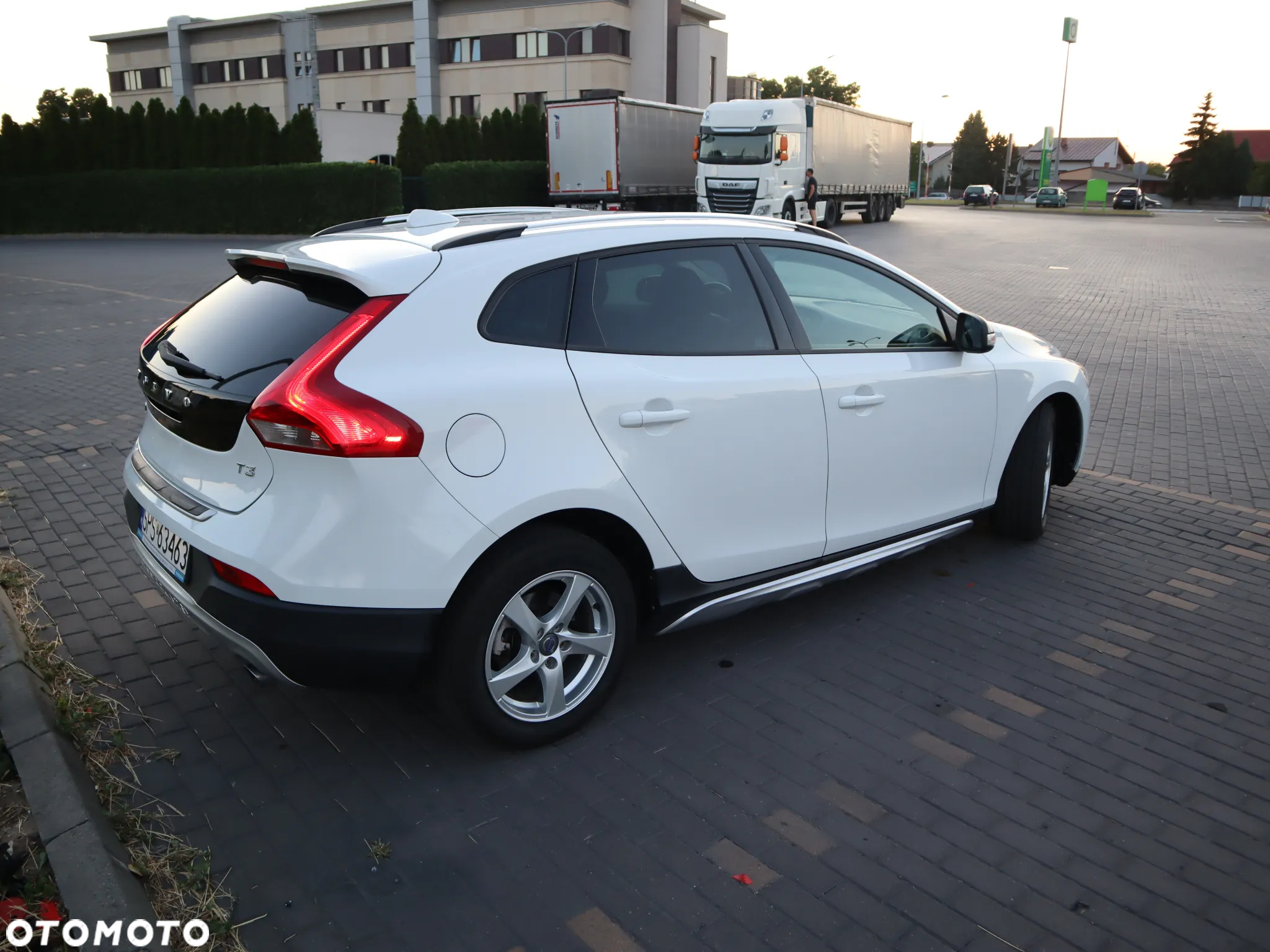 Volvo V40 Cross Country T3 Drive-E Kinetic - 9