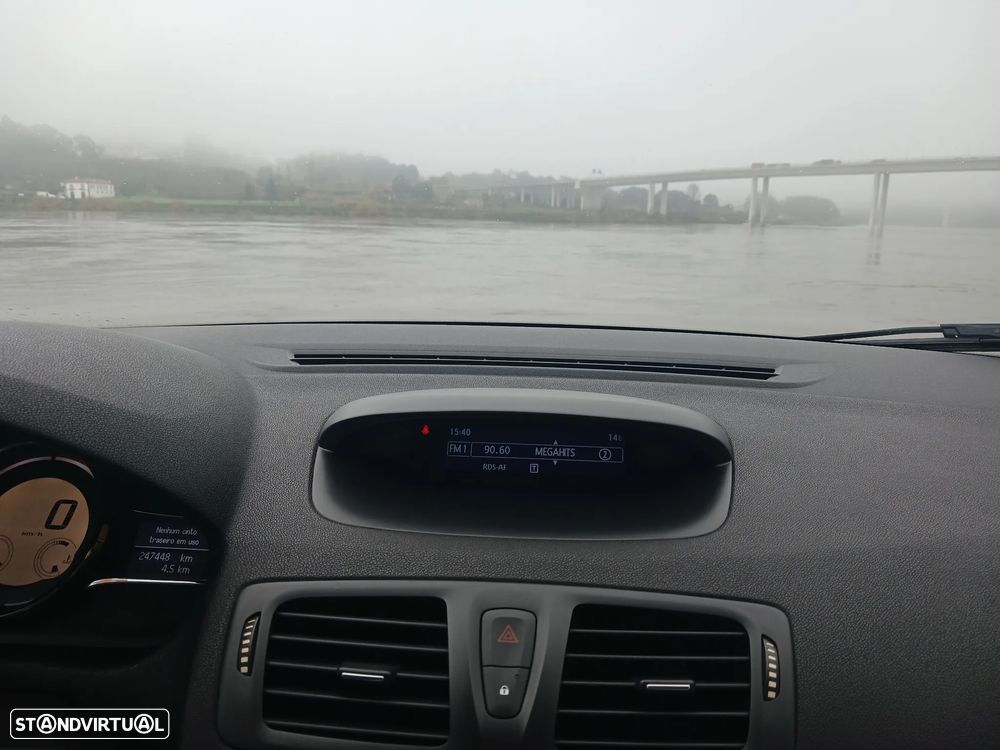 Renault Mégane Sport Tourer 1.5 dCi Dynamique CO2 Champion - 23