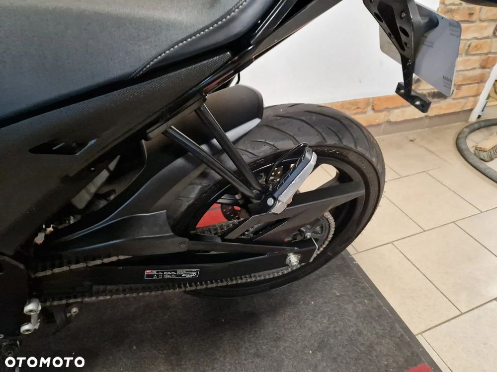 Aprilia Tuono - 11