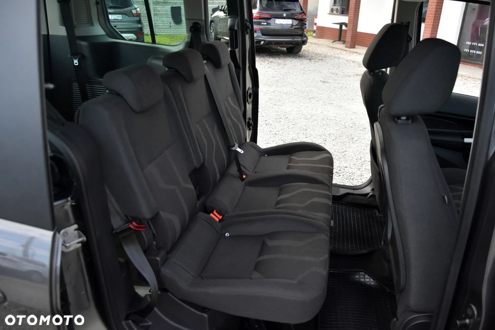 Ford Transit Connect - 27