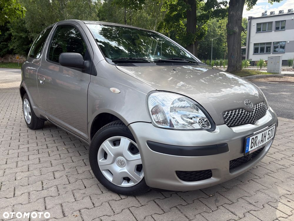 Toyota Yaris 1.0 - 12