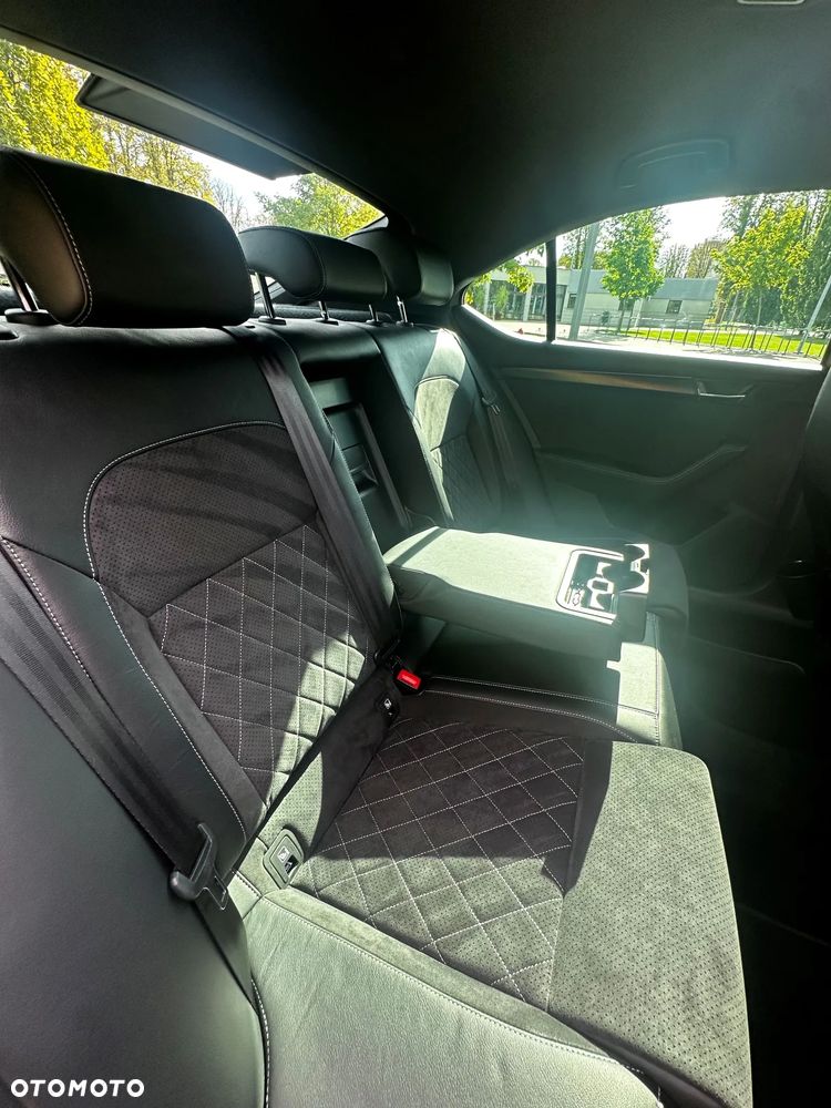 Skoda Superb 2.0 TDI SCR Sportline DSG - 14