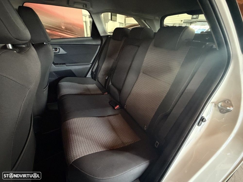 Toyota Auris Touring Sports 1.8 HSD Comfort +P.Sport+Navi - 8