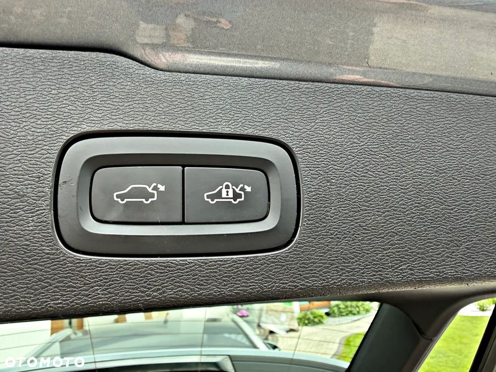 Volvo V60 D4 Drive-E Dynamic Edition (Momentum) - 28
